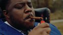 Imaginea articolului Un candidat la Senatul SUA fumează marijuana în reclama sa electorală
