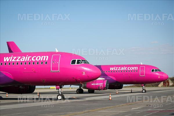 Imaginea articolului Varianta Omicron afectează inclusiv companiile aeriene. Wizz Air a raportat pierderi de milioane de euro