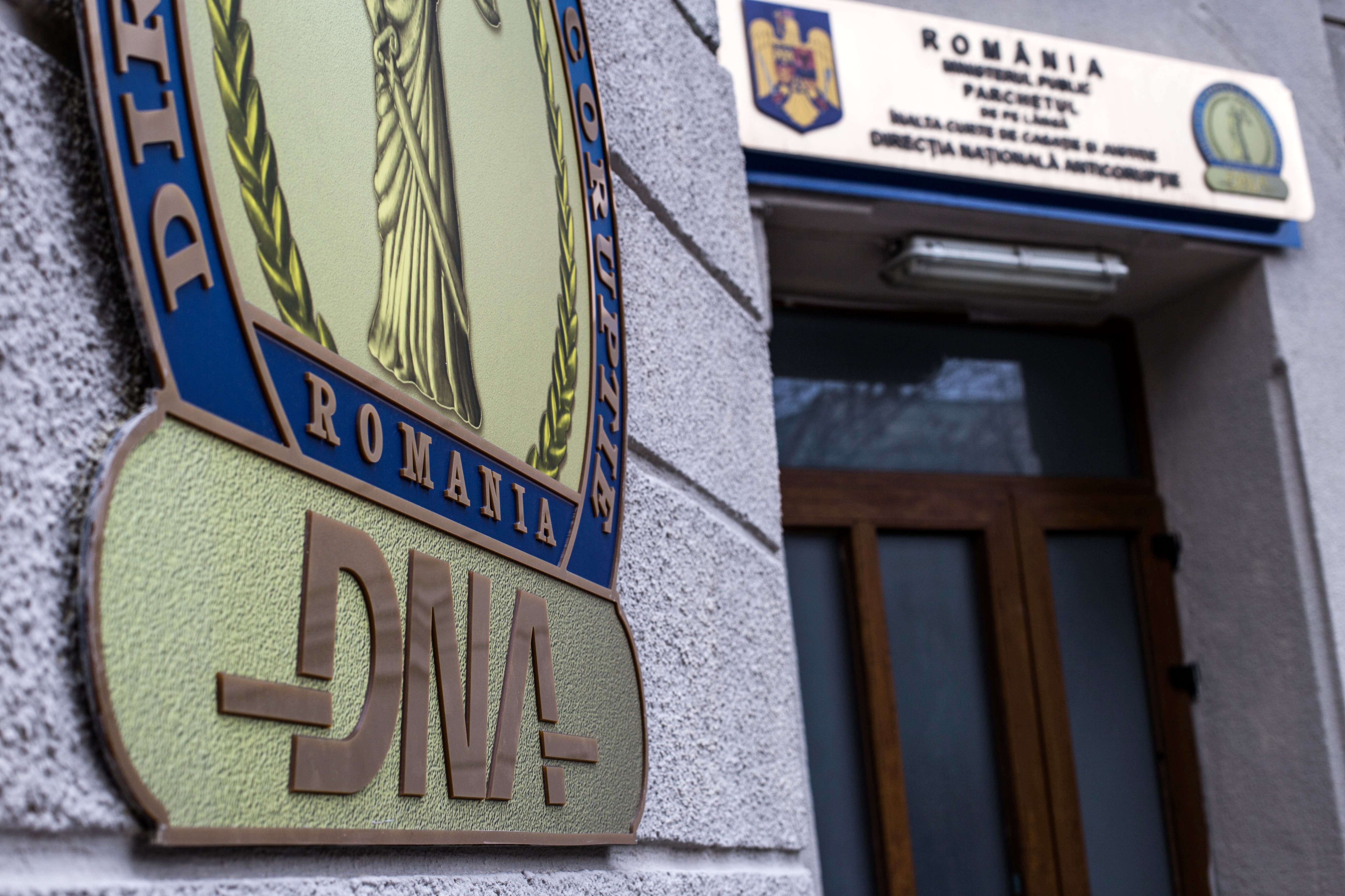 diary fret It's lucky that Klaus Iohannis a pensionat un procuror şef din DNA