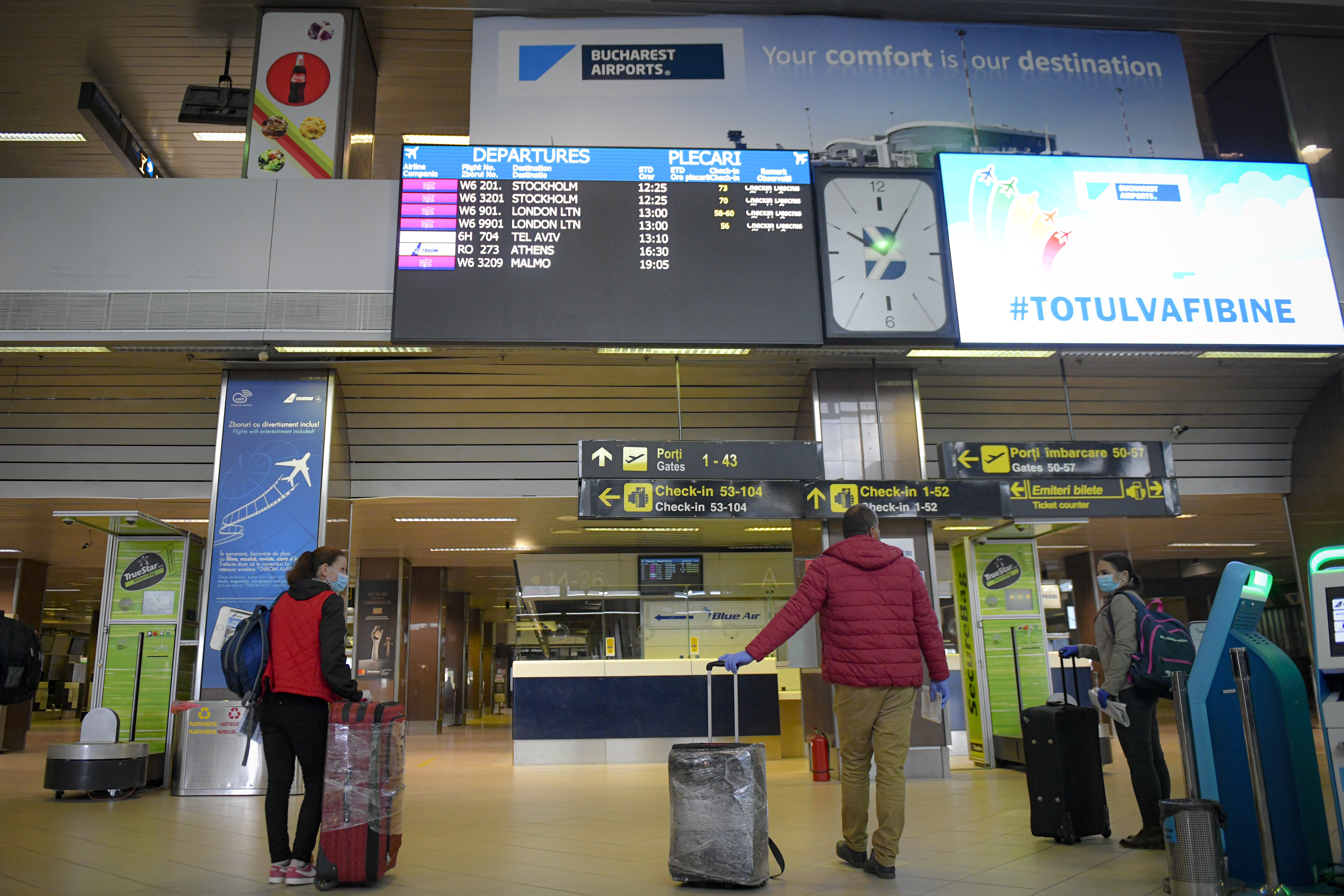 Traficul de pasageri pe aeroporturile din Bucureşti a crescut anul trecut cu 82%