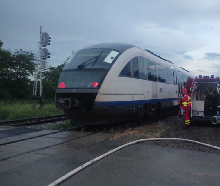 Imaginea articolului Argeş: Incendiu într-un tren cu 60 de pasageri la bord