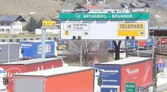 Imaginea articolului Austria produce încă un mare scandal la graniţele Europei, blocând circulaţia camioanelor pe continent. România a intrat în alianţa anti-Viena