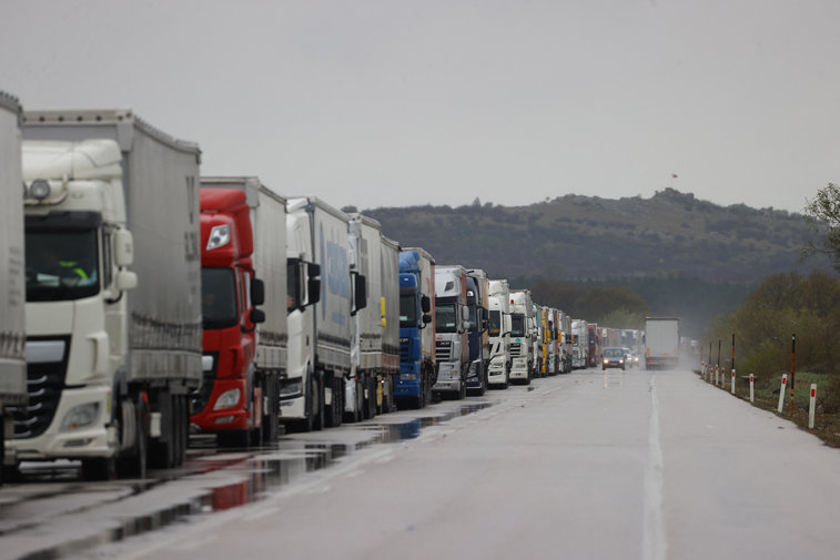 Imaginea articolului UNTRR: În ciuda cozilor de camioane de pânã la 70 km, UE întârzie soluţionarea blocajelor din Brenner, Austria