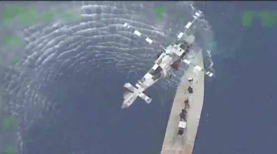 Imaginea articolului Trei tone de droguri la bordul submarinului. Acţiune în forţă a Marinei mexicane

