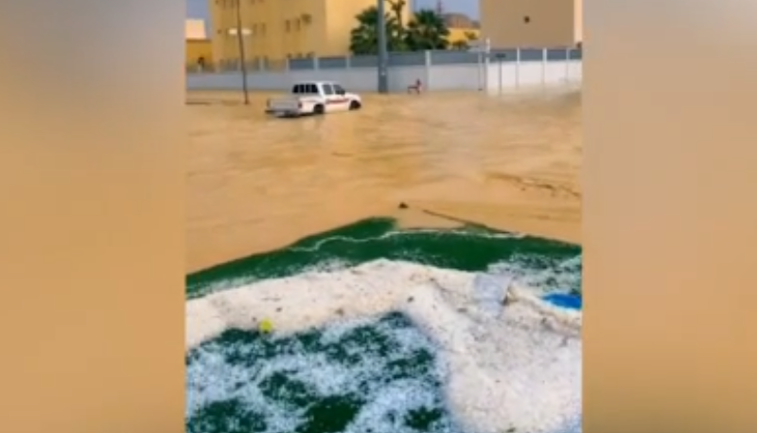 Imaginea articolului Vreme extremă în Arabia Saudită: grindină de mărimea nucilor şi inundaţii
