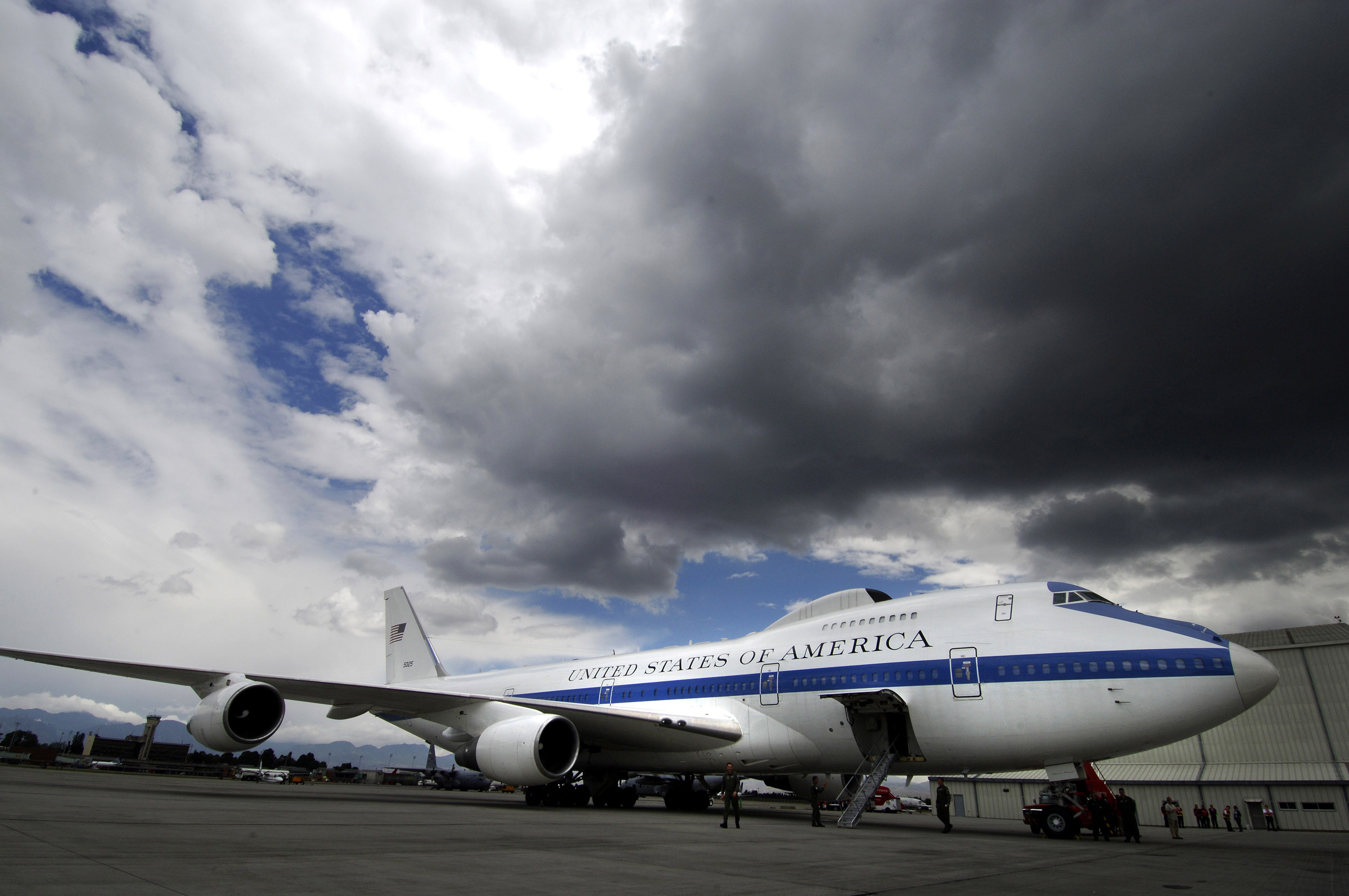 Forţele aeriene americane alocă 13 miliarde de dolari pentru a dezvolta o nouă versiune a „avionului Apocalipsei”
