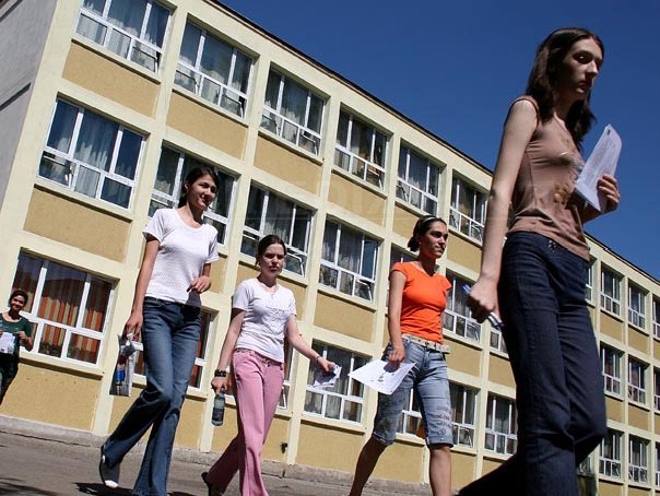 Imaginea articolului Rezultate la bacalaureat: Doi elevi ai unui colegiu din Buzău au primit cu aproape trei puncte mai mult după recorectare