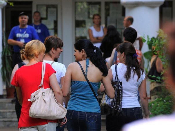 Imaginea articolului Titularizare 2011: În Hunedoara, un sfert din candidaţi au note peste 7. În Mureş, 300 au note sub 5