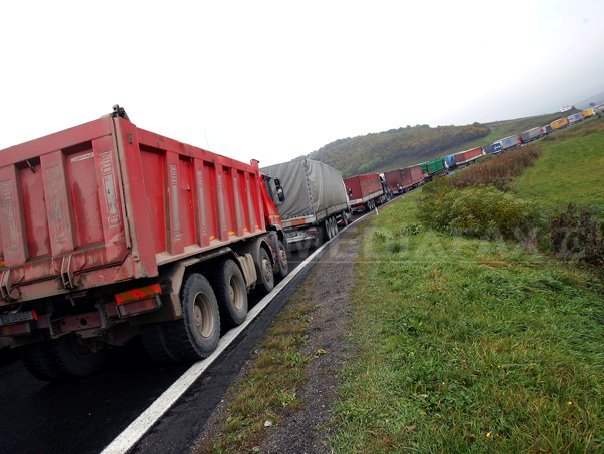 Imaginea articolului Amenzi de 170.000 de lei aplicate şoferilor de camioane pe A1. Care a fost cea mai mare viteză depistată de radar