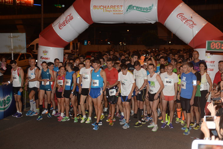 Imaginea articolului A III-a ediţie a Bucharest NightRun a adunat 750 de bucureşteni la Pasajul Basarab, la cel mai mare eveniment de running nocturn din România
