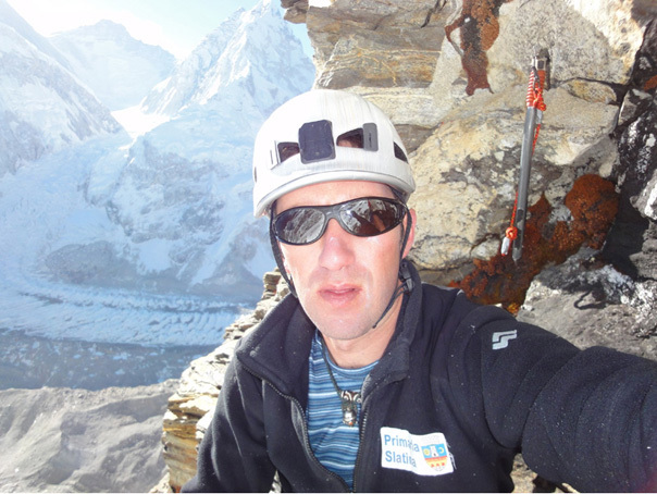 Imaginea articolului Alpinistul Horia Colibăşanu va încerca să coboare pe schiuri de la 8.163 de metri altitudine