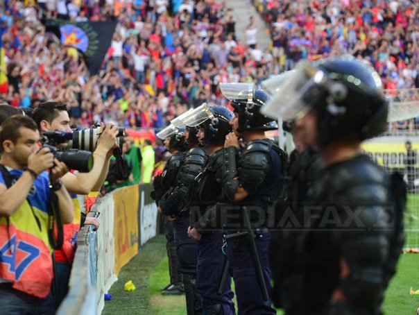 Imaginea articolului Peste 500 de jandarmi la meciul Steaua Bucureşti - Rosenborg Trondheim