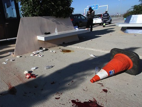 Imaginea articolului VIOLENŢE la aeroportul din Atena: Cinci răniţi în altercaţiile dintre suporterii echipelor Dinamo Zagreb şi Steaua Roşie Belgrad - FOTO