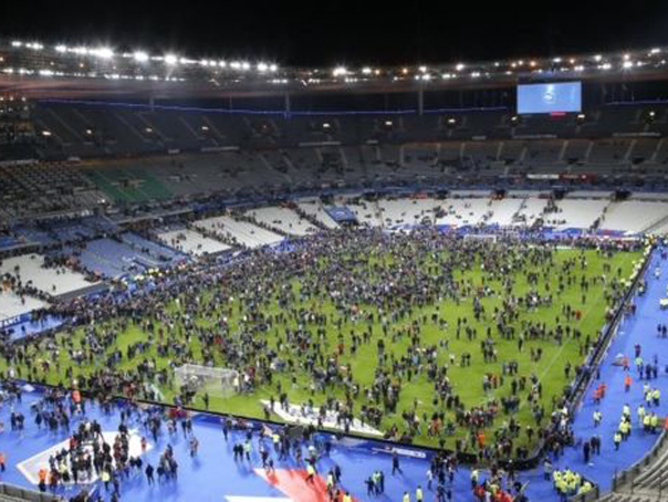 Imaginea articolului ANALIZĂ: Lumea sportului, în stare de şoc după atentatele de la Paris - FOTO