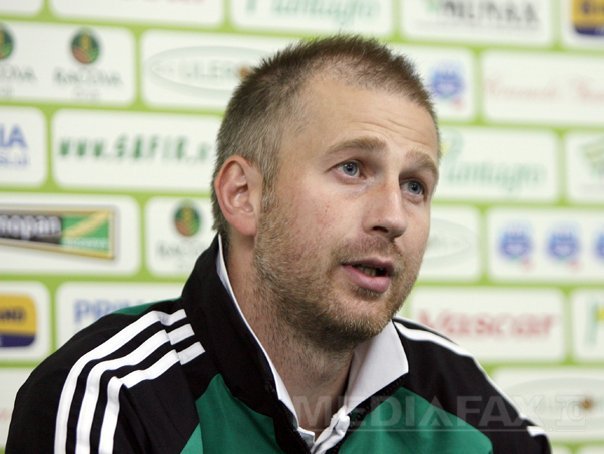 Imaginea articolului Edi Iordănescu a fost suspendat două meciuri