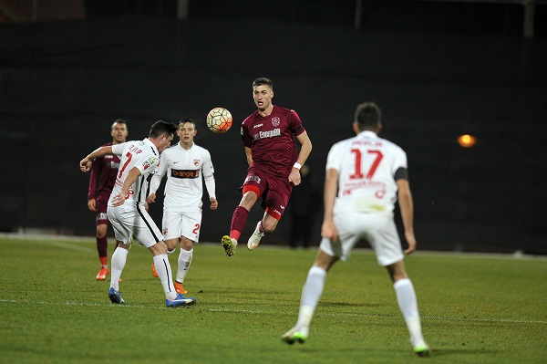Imaginea articolului CFR Cluj şi Dinamo au remizat, scor 1-1, în Liga I