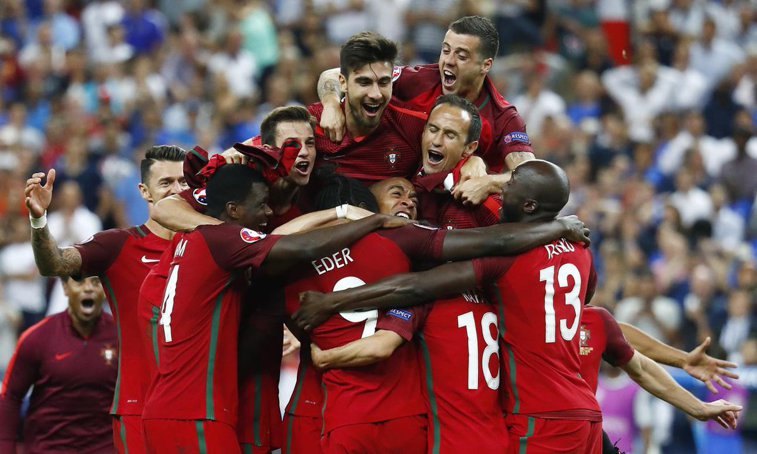 Imaginea articolului FINALA EURO 2016: Portugalia a câştigat Campionatul European pentru prima dată în istorie - FOTO, VIDEO