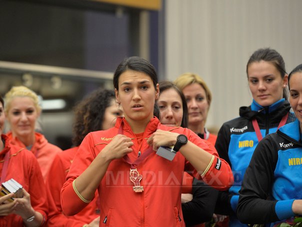 Imaginea articolului Handbalista Cristina Neagu: Mă doare foarte mult că nu jucăm pentru medalii. Îmi doresc performanţă