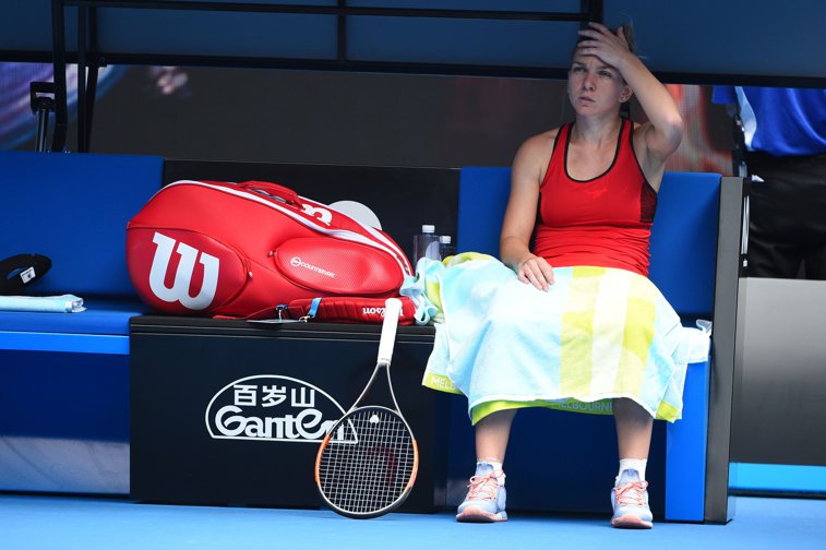 Imaginea articolului Simona Halep, la câteva minute după meciul "maraton" de la Australian Open. Fotografia din vestiare publicată de Darren Cahill