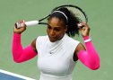 Imaginea articolului Serena Williams, numai superlative după ce a fost învinsă categoric de Simona Halep la Wimbledon: Şi-a dat inima. Poate trebuie să învăţ asta de la ea