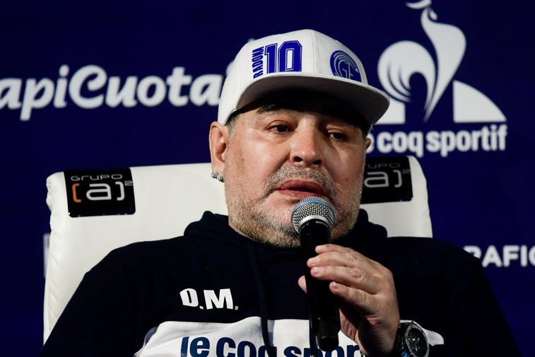 Imaginea articolului Maradona renunţă la salariu pentru a ajuta jucătorii: Au nevoie de aceşti bani pentru a avea ce mânca