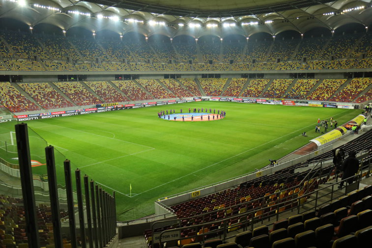 Imaginea articolului Când poţi vedea din nou un meci de pe stadion. Răzvan Burleanu: "La fiecare loc ocupat, vor fi 12 lăsate libere"