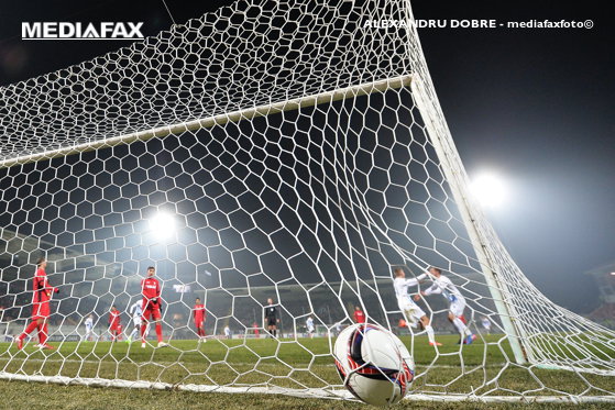 Imaginea articolului FCSB pierde teren în lupta la titlu, după ce Universitatea Craiova a câştigat cu FC Botoşani