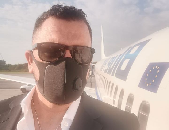Imaginea articolului Mărturiile unui bărbat care a călătorit împreună cu jucătorii echipei CFR Cluj, confirmaţi ulterior cu coronavirus:  „Avionul ăla poate să fi devenit focar de infecţie"