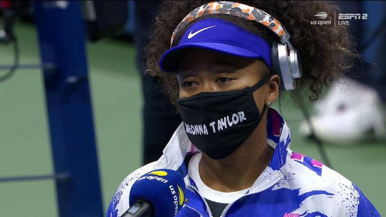 Imaginea articolului Osaka a comemorat victimele rasismului în victoria din sferturile US Open