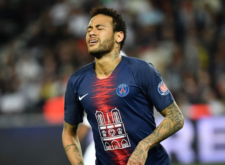 Imaginea articolului Neymar a fost eliminat la finalul lui PSG-OM. L-a acuzat pe Gonzalez (Marseille) de rasism