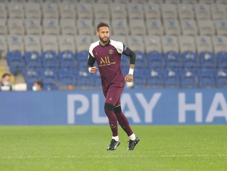 Imaginea articolului Neymar va mai rămâne încă 5 ani la echipa Paris Saint-Germain