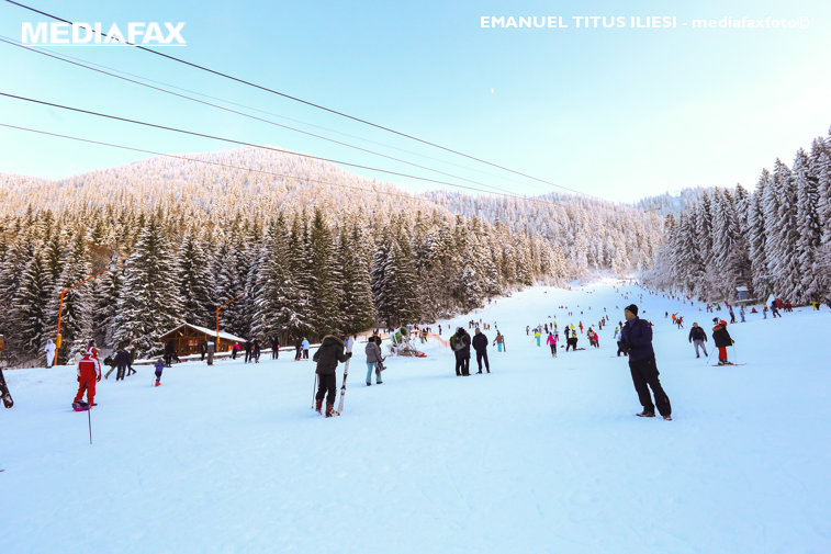 Imaginea articolului Pe pârtia de schi, în sezonul de iarnă. Ţările care nu primesc turişti în staţiunile montane, de sărbători