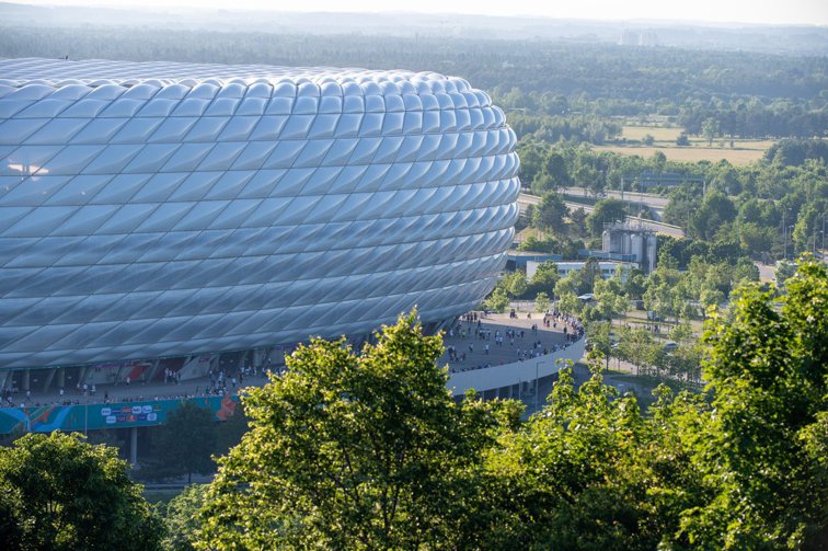 Imaginea articolului Euro 2020. UEFA a interzis iluminarea stadionului din München în culorile curcubeului la meciul Germania - Ungaria