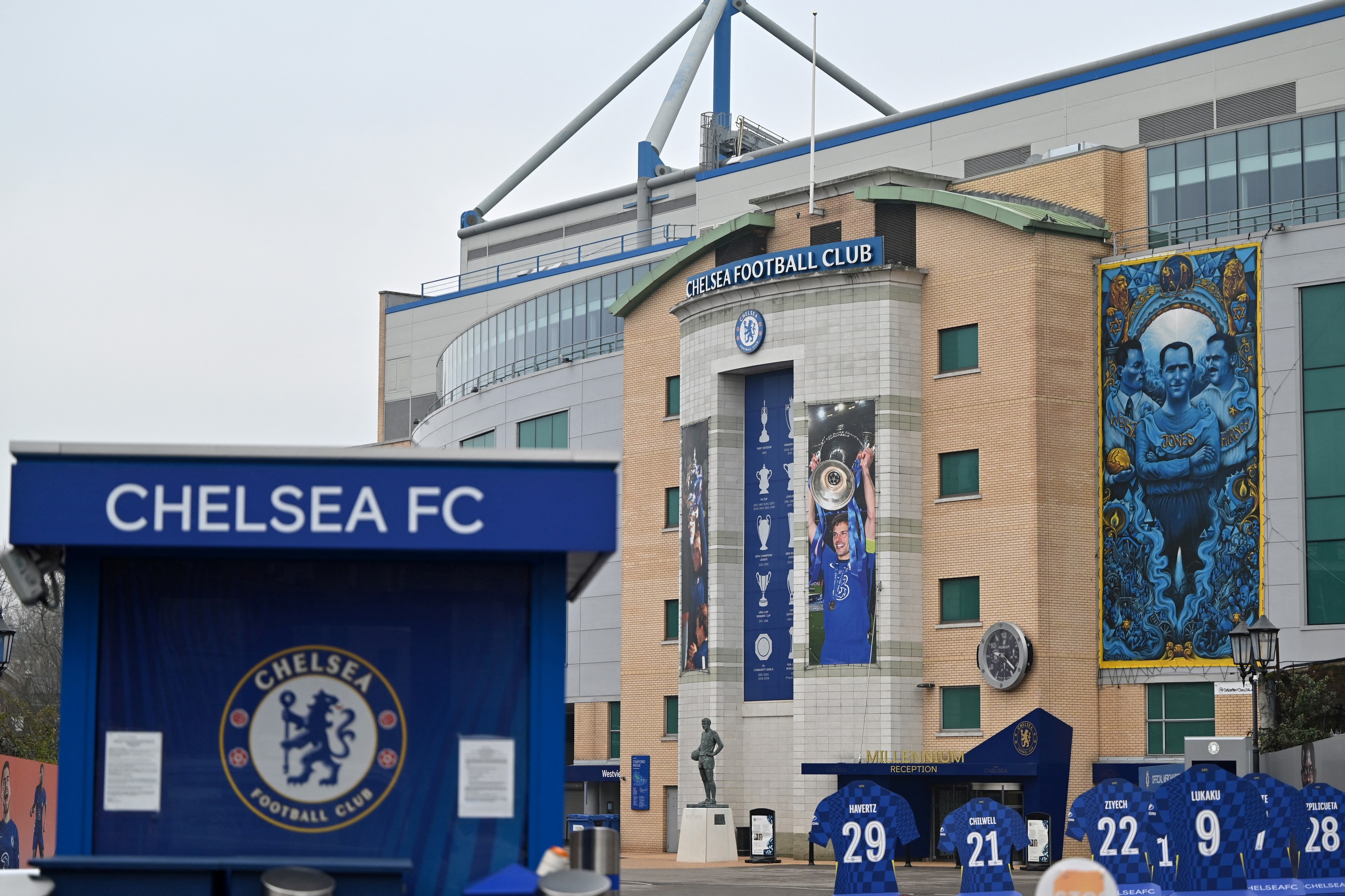 Guvernul britanic a eliberat licenţa pentru vânzarea clubului Chelsea