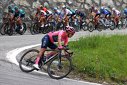 Imaginea articolului Carapaz rămâne în roz. Boumann câştigă etapa 19 din Giro într-un mod bizar