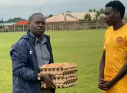 Imaginea articolului Un atacant din Zambia a promit 5 cartoane de ouă ca premiu