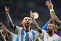 Imaginea articolului Messi sărbătoreşte meciul 1.000 al carierei cu gol şi calificare în sferturile Cupei Mondiale 
