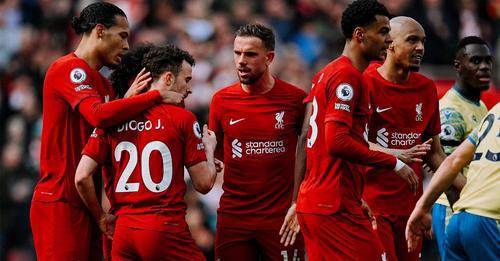 Imaginea articolului Liverpool învinge cu 3-2 pe Nothingham Forest, într-un meci cu 5 goluri în 23 de minute
