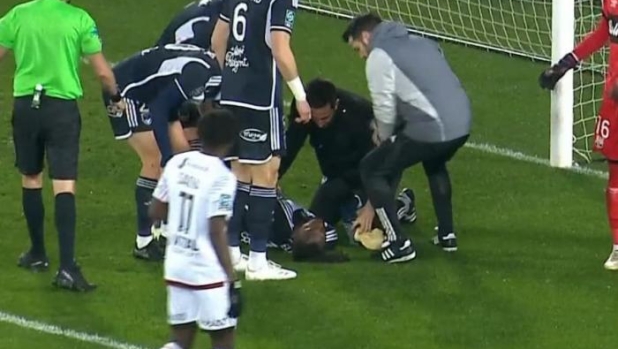 Imaginea articolului Un fotbalist de la Bordeaux, supus unei intervenţii chirurgicale după un grav traumatism cranian