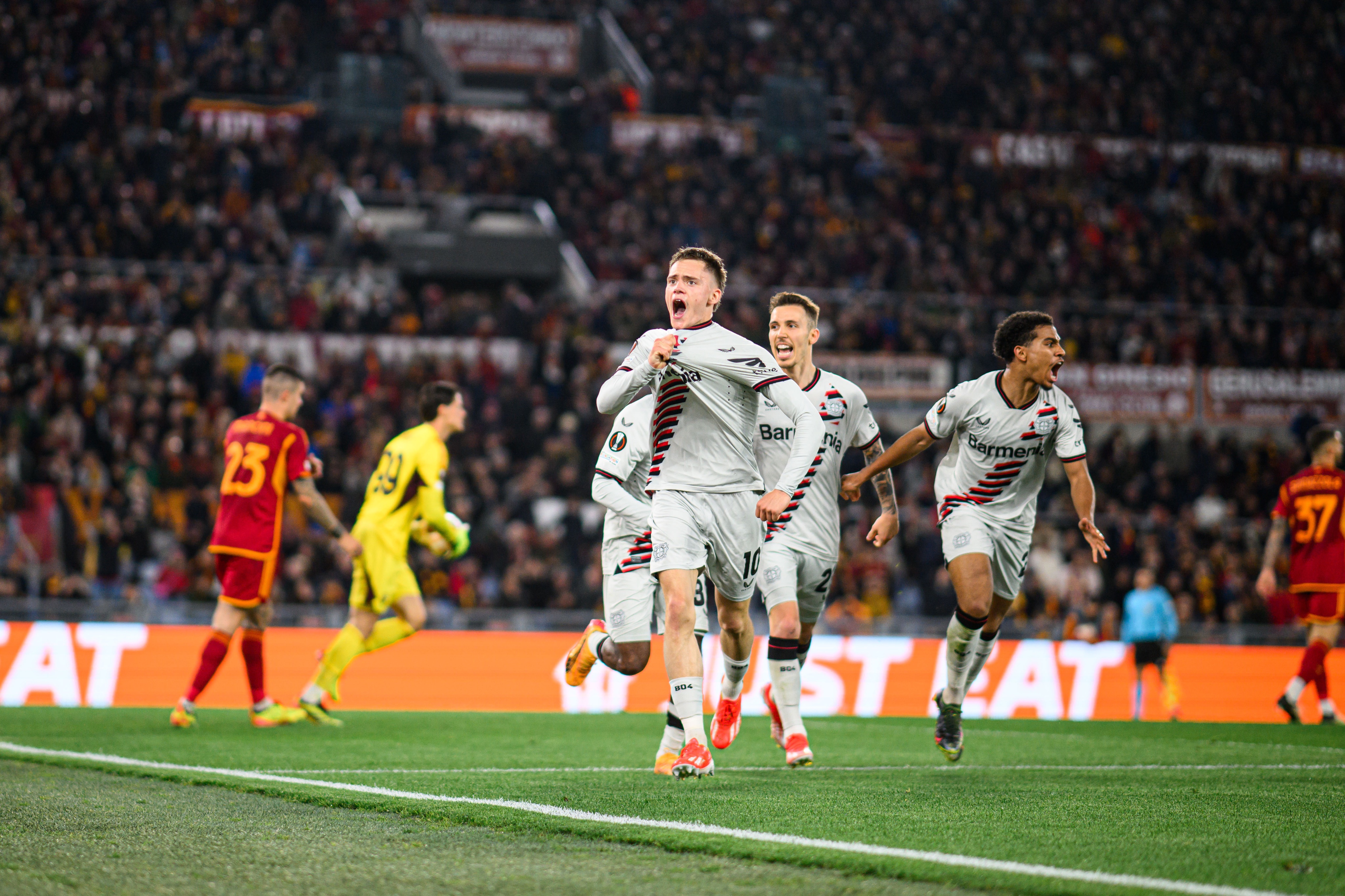 Leverkusen s-a impus cu 2-0 pe terenul Romei în prima manşă a semifinalelor