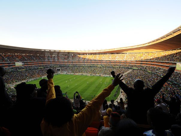 Imaginea articolului Aproape o mie de delicte au fost înregistrate în stadioanele de la CM 2010 şi în jurul lor