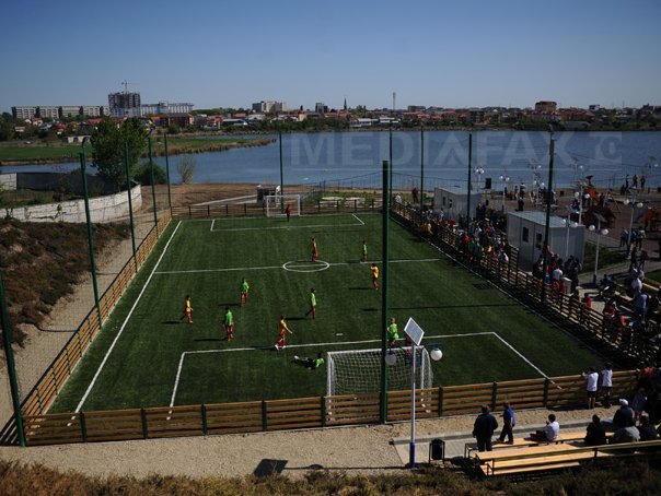Imaginea articolului REPORTAJ: Onţanu profită de finală şi inaugurează pentru a doua oară un teren de mini-fotbal într-o mahala
