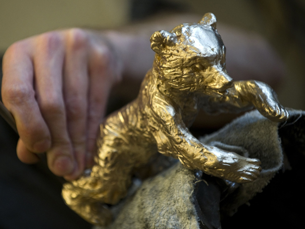 Imaginea articolului Trofeul Ursul de Aur va fi prezentat, marţi, la Cinemateca Eforie din Capitală