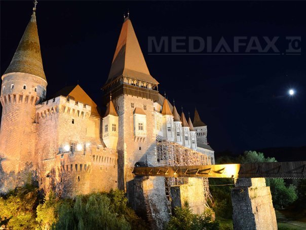 Imaginea articolului Travel Channel caută ACTIVITĂŢI PARANORMALE la Castelul Corvinilor din Hunedoara