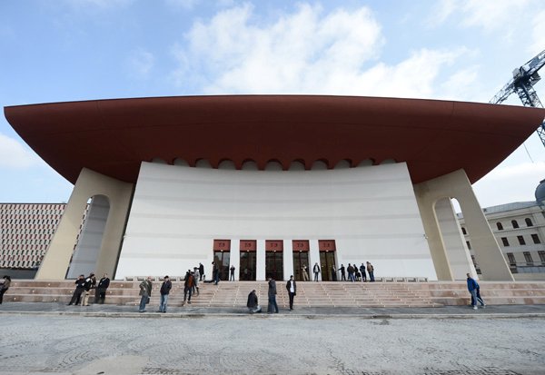 Imaginea articolului Teatrul Naţional Bucureşti a fost inaugurat: Primul spectacol în Sala Mare va fi realizat de Dan Puric - GALERIE FOTO