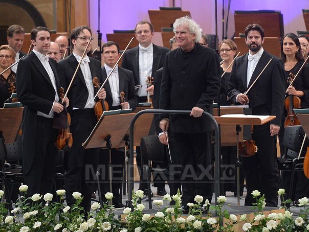 Imaginea articolului Sir Simon Rattle: Pentru Filarmonica din Berlin este un privilegiu să participe la Festivalul Enescu