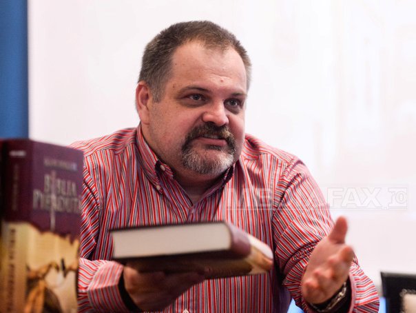 Imaginea articolului Igor Bergler: Am scris romanul "Biblia pierdută" cu gândul să ajungă bestseller în New York Times - FOTO