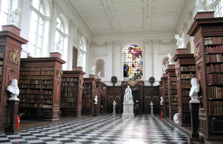 Imaginea articolului Biblioteca de la Cambridge, templul primelor cărţi din lume - GALERIE FOTO 