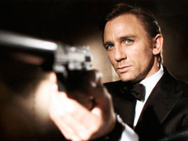 Imaginea articolului "Casa" lui James Bond, la vânzare. Cât va primi proprietarul pe celebrele studiouri Pinewood - GALERIE FOTO 