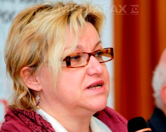 Imaginea articolului 58 de cineaşti îi cer premierului să o demită pe Corina Şuteu, ministrul Culturii - FOTO